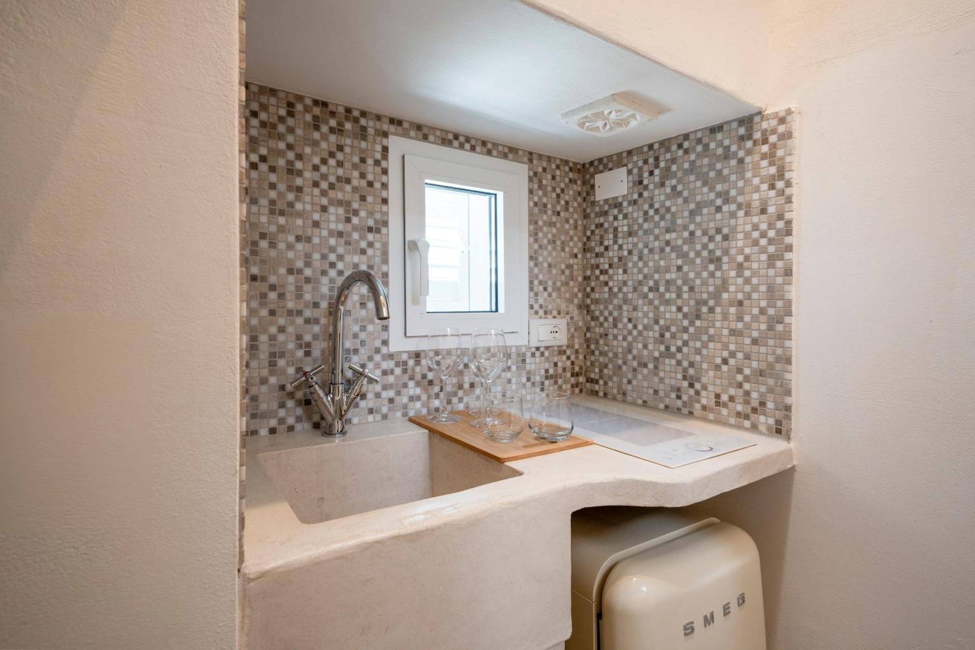 Apulia Charming Suites - Casa Rossa Suite Perla E Suite Corallo Savelletri Εξωτερικό φωτογραφία