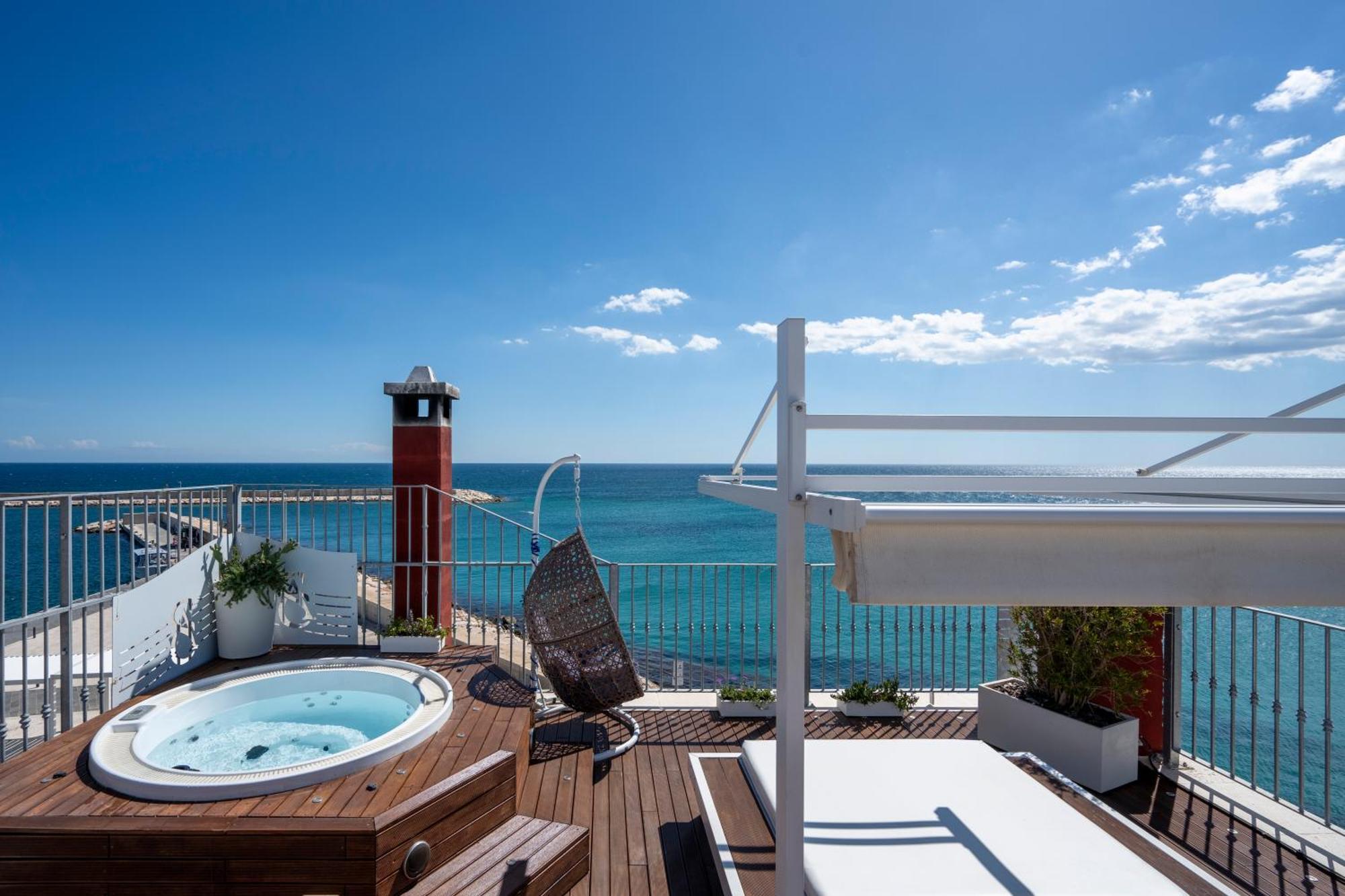 Apulia Charming Suites - Casa Rossa Suite Perla E Suite Corallo Savelletri Εξωτερικό φωτογραφία