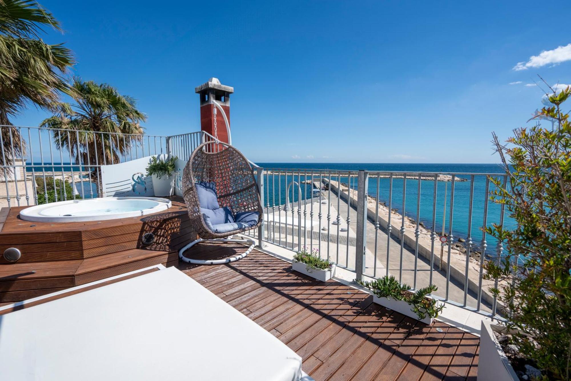 Apulia Charming Suites - Casa Rossa Suite Perla E Suite Corallo Savelletri Εξωτερικό φωτογραφία